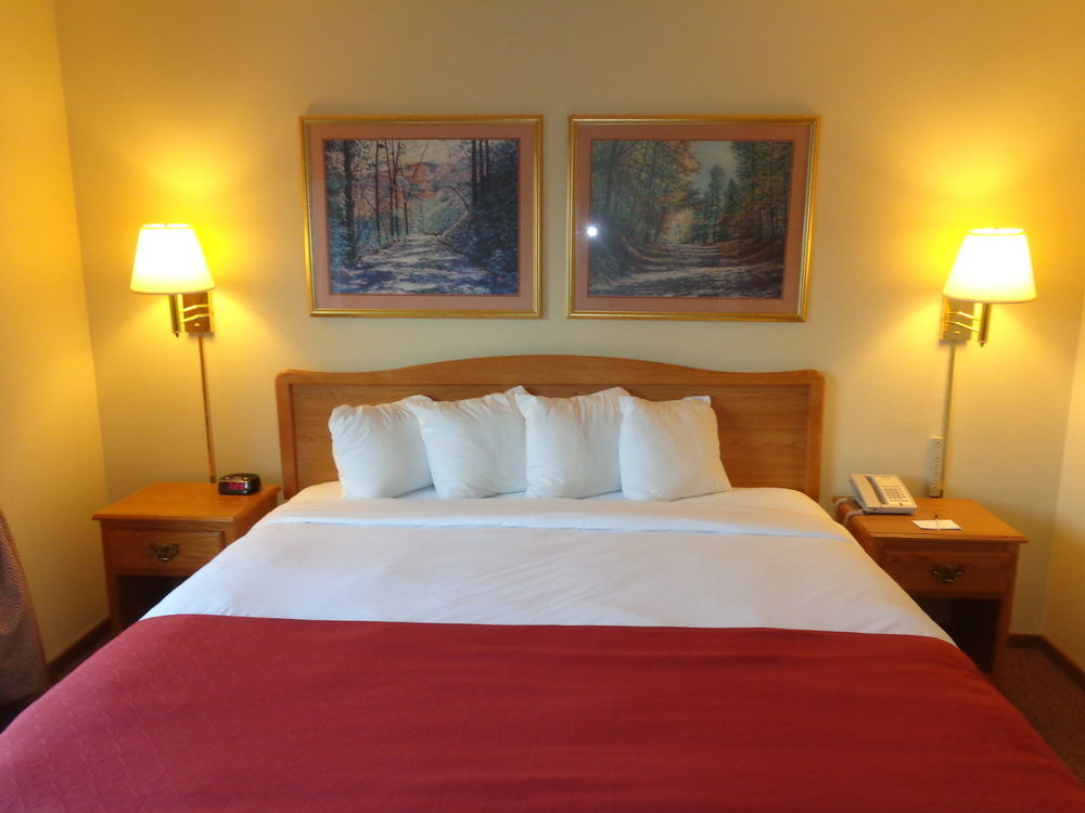 Country & By Radisson, Grand Rapids, Mn 3*