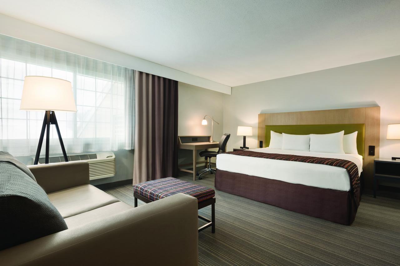 Country & By Radisson, Grand Rapids, Mn Hotel