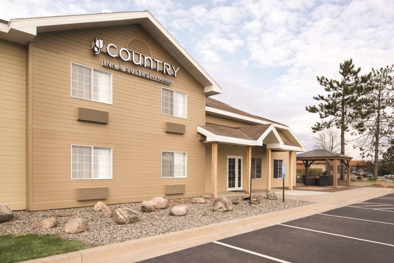 Country & By Radisson, Grand Rapids, Mn